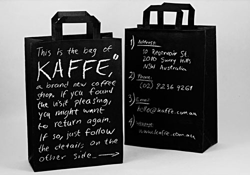 kaffe Inspirado pelos tradicionais giz de cal e quadro negro, Felix Lobelius acrescentou tipografia de graffitti
